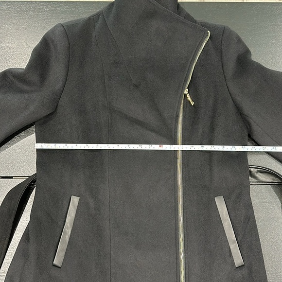 Vince Camuto Black Belted Layered Coat - L - Picture 15 of 16
